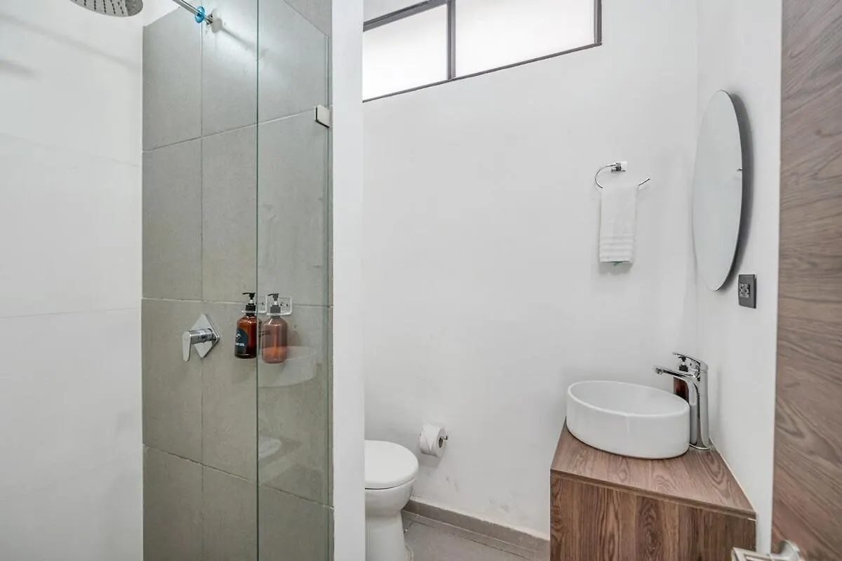 Nowa Cumbiana Apt - With Hot Tub On Provenza'S Main Street Medellín