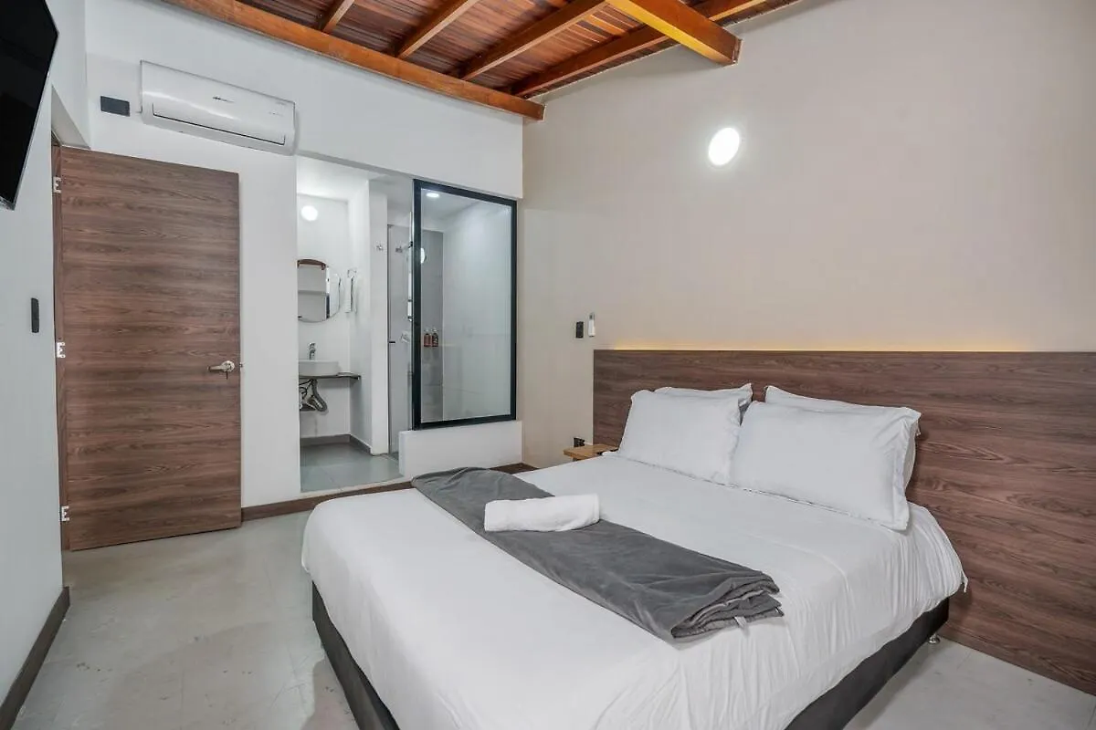 Nowa Cumbiana Apt - With Hot Tub On Provenza'S Main Street Medellin 0*,  Colombia