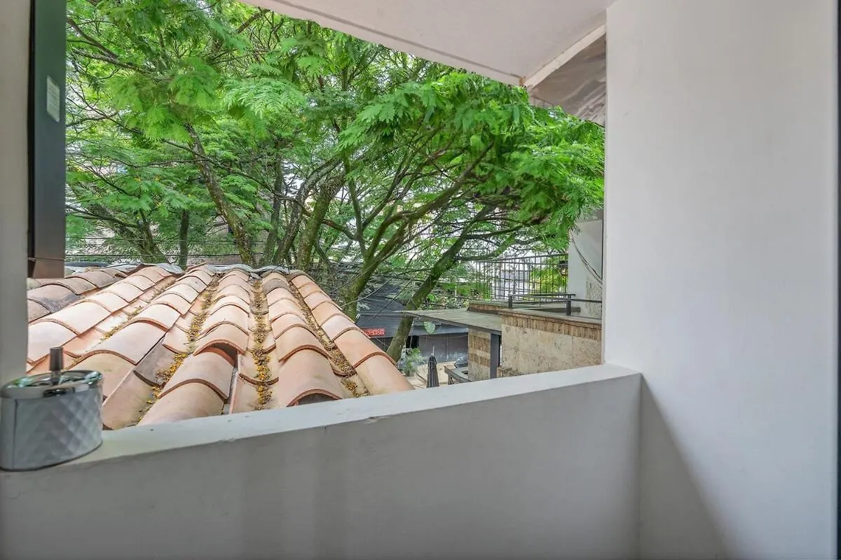 Nowa Cumbiana Apt - With Hot Tub On Provenza'S Main Street Medellin 0*,